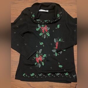 Christmas turtleneck sweater with beaded holly, berries, and bows size XL EUC